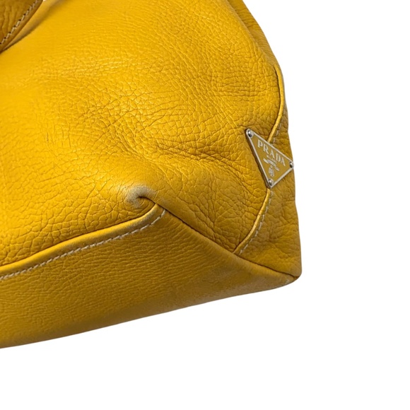 Prada yellow leather should bag authentic - Picture 15 of 16